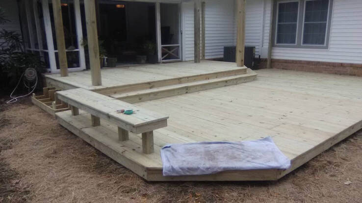 Deck Builder in North Liberty IA
